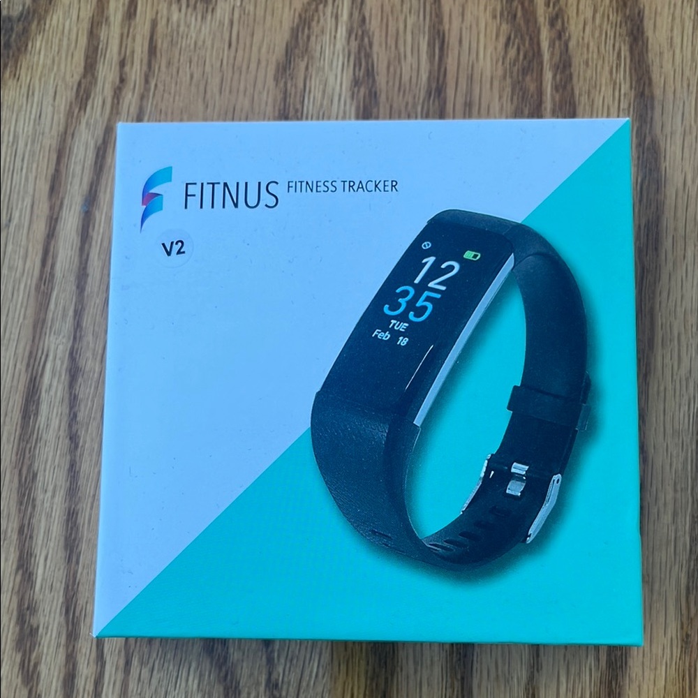 V2 Black Fitness Tracker